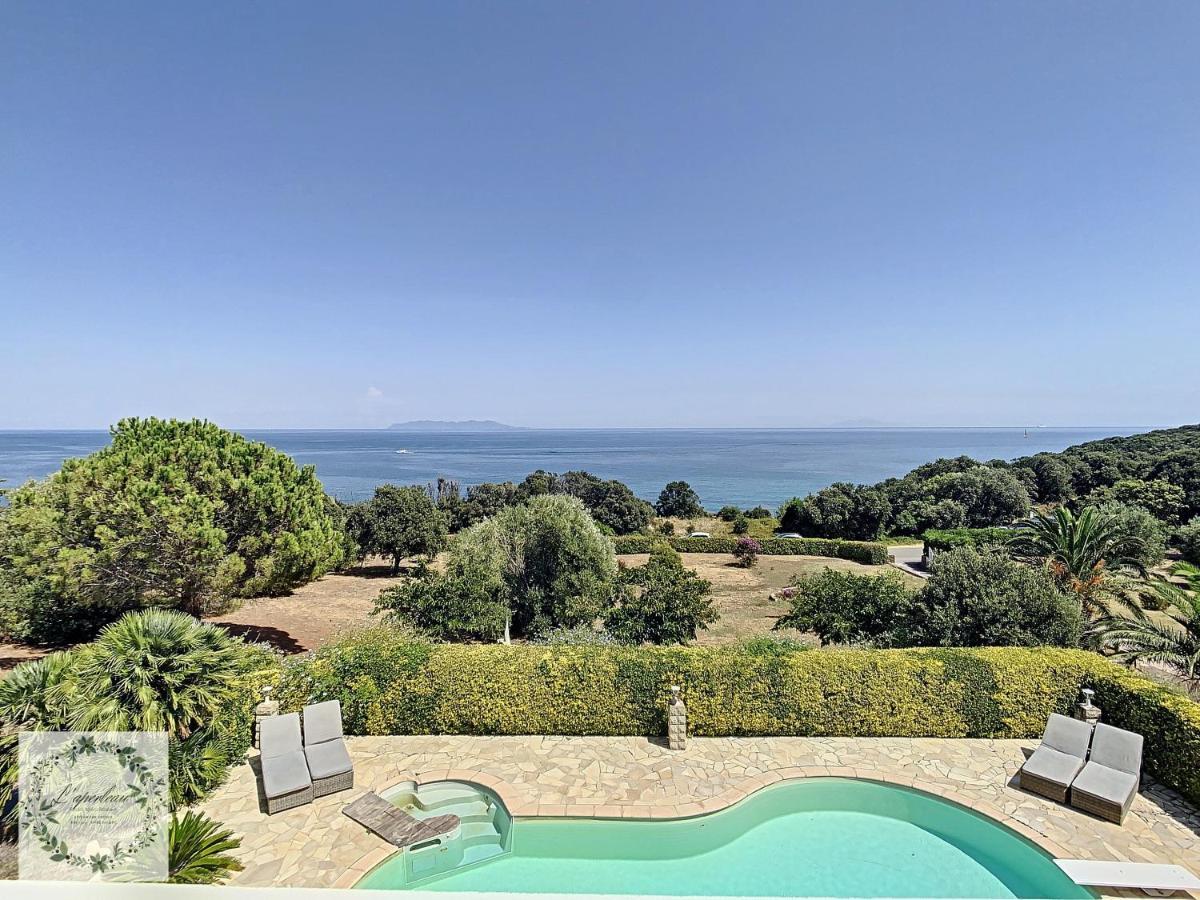 Seaview Villa Marlau 마시나조 외부 사진